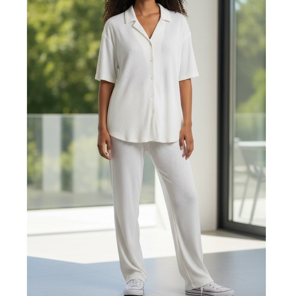 BRAND NEW ~ Women's 2pc White Ribbed Athleisure Outfit Top & Pants ~ Size XL